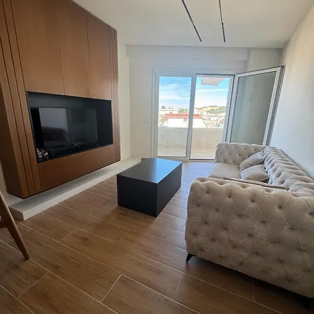 Luxury R&i